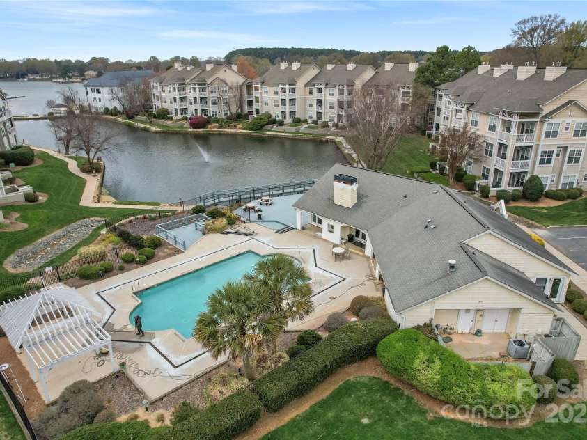 18832 Nautical Drive, Cornelius, NC 28031.  MLS# CAR4231372, YatesRealty ID 3331. 