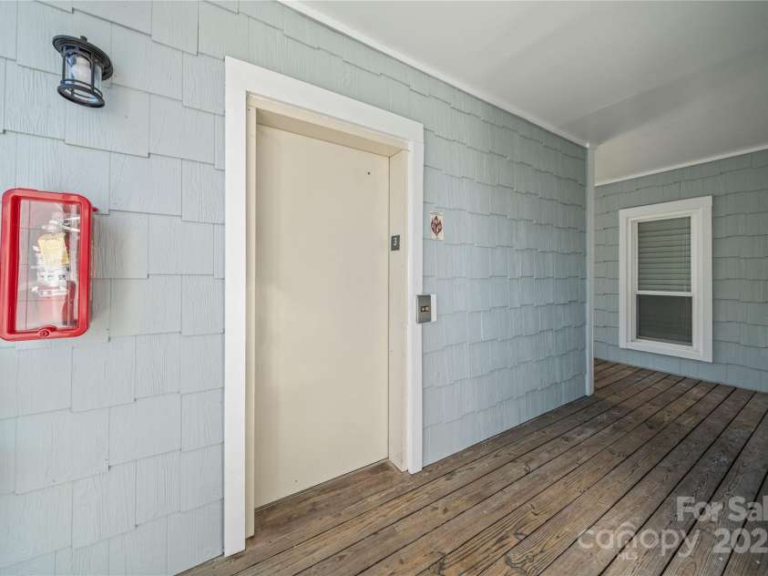 18832 Nautical Drive, Cornelius, NC 28031.  MLS# CAR4329299, YatesRealty ID 3331. Building elevator