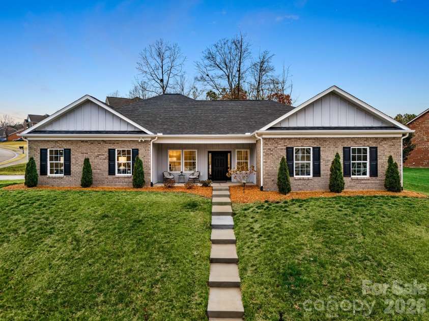 609 Rosemore Place, Rock Hill, SC 29732.  MLS# CAR4351531, YatesRealty ID 3331. Front view