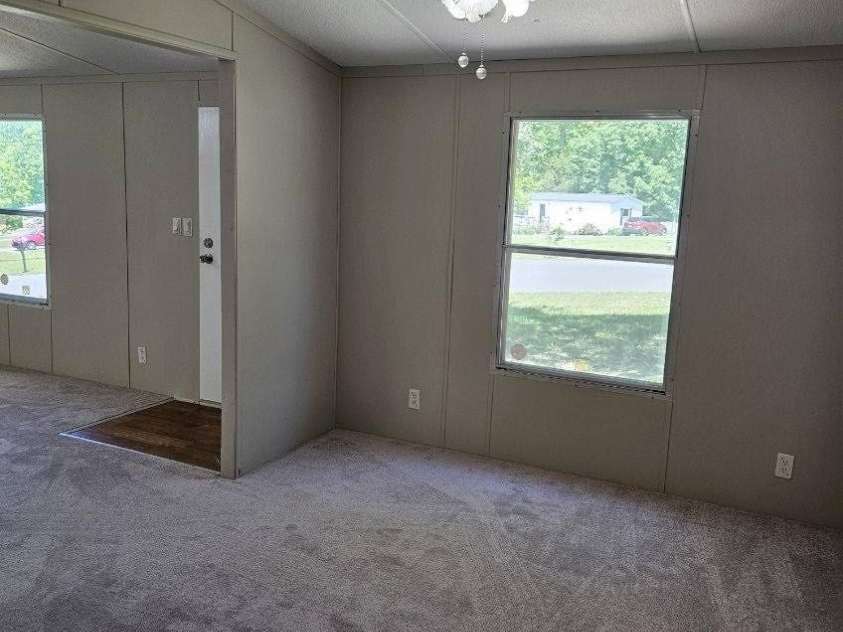 142 crown Court, Kings Mountain, NC 28086.  MLS# CAR4291401, YatesRealty ID 33310. 