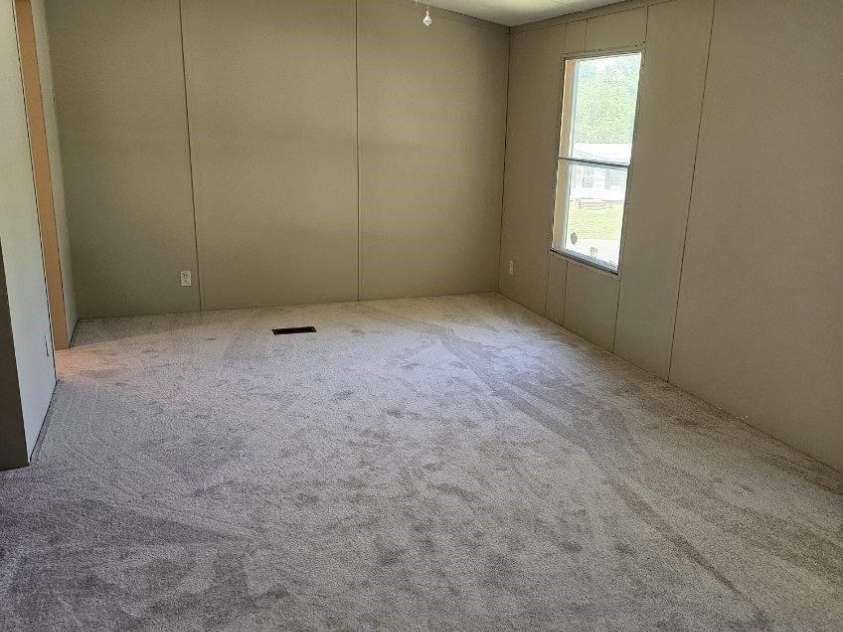 142 crown Court, Kings Mountain, NC 28086.  MLS# CAR4291401, YatesRealty ID 33310. 