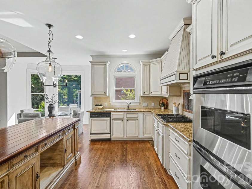 2110 Highland Forest Drive, Marvin, NC 28173.  MLS# CAR4390983, YatesRealty ID 33310. 