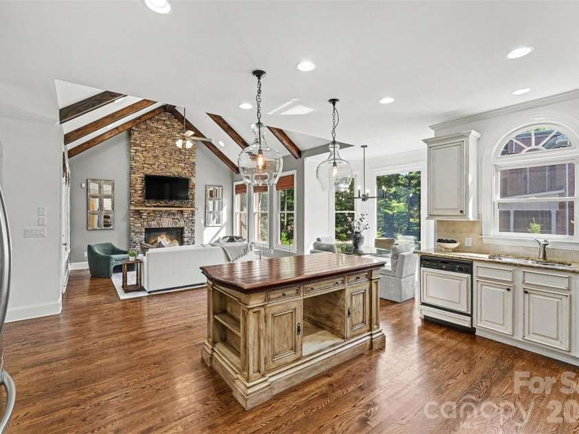 2110 Highland Forest Drive, Marvin, NC 28173.  MLS# CAR4390983, YatesRealty ID 33310. 