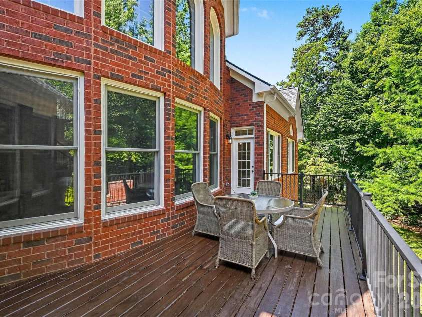 2110 Highland Forest Drive, Marvin, NC 28173.  MLS# CAR4390983, YatesRealty ID 33310. 