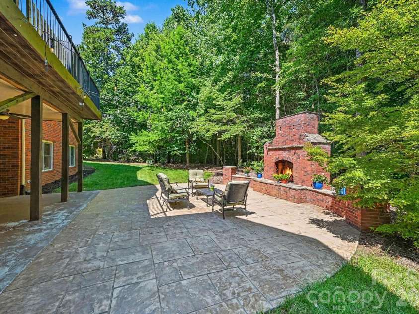 2110 Highland Forest Drive, Marvin, NC 28173.  MLS# CAR4390983, YatesRealty ID 33310. 