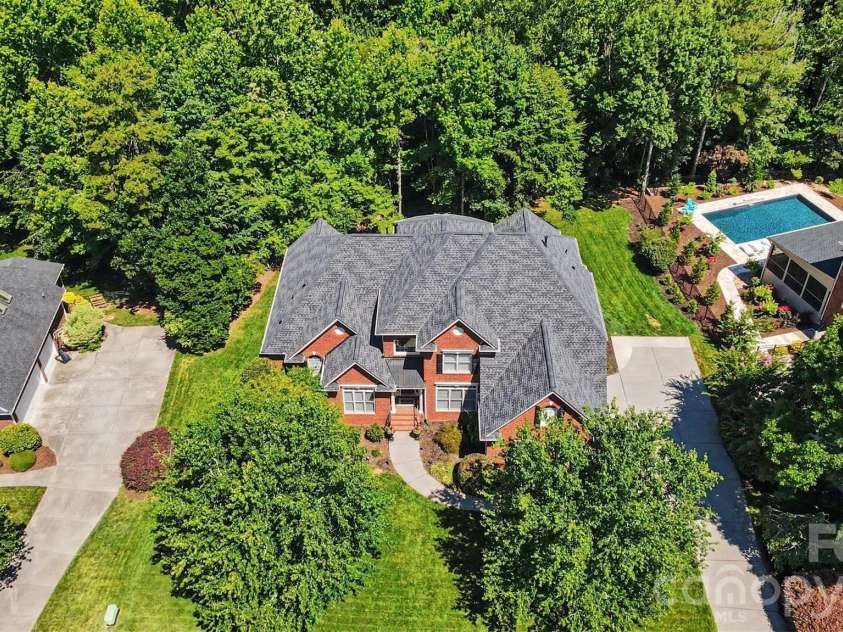 2110 Highland Forest Drive, Marvin, NC 28173.  MLS# CAR4390983, YatesRealty ID 33310. 