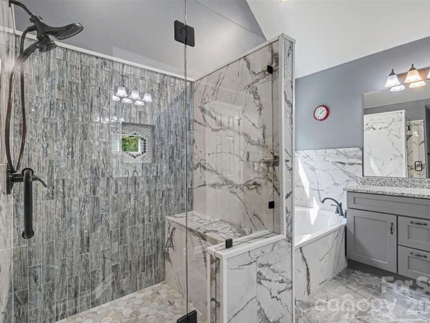 5917 Nuthatch Court, Charlotte, NC 28277.  MLS# CAR4397749, YatesRealty ID 33311. 