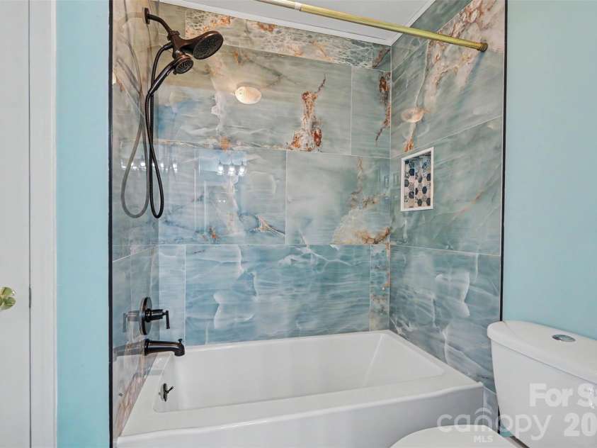 5917 Nuthatch Court, Charlotte, NC 28277.  MLS# CAR4397749, YatesRealty ID 33311. 
