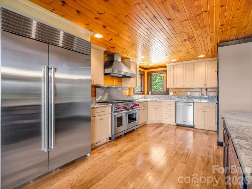 590 Boulder Ridge, Lake Lure, NC 28746.  MLS# CAR4390738, YatesRealty ID 33312. 