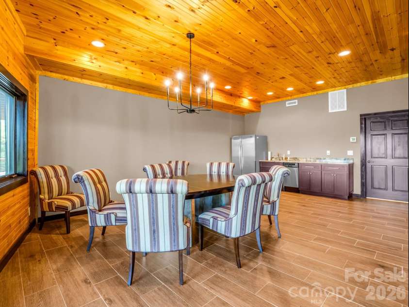 590 Boulder Ridge, Lake Lure, NC 28746.  MLS# CAR4390738, YatesRealty ID 33312. Hangout with kitchen area downstairs