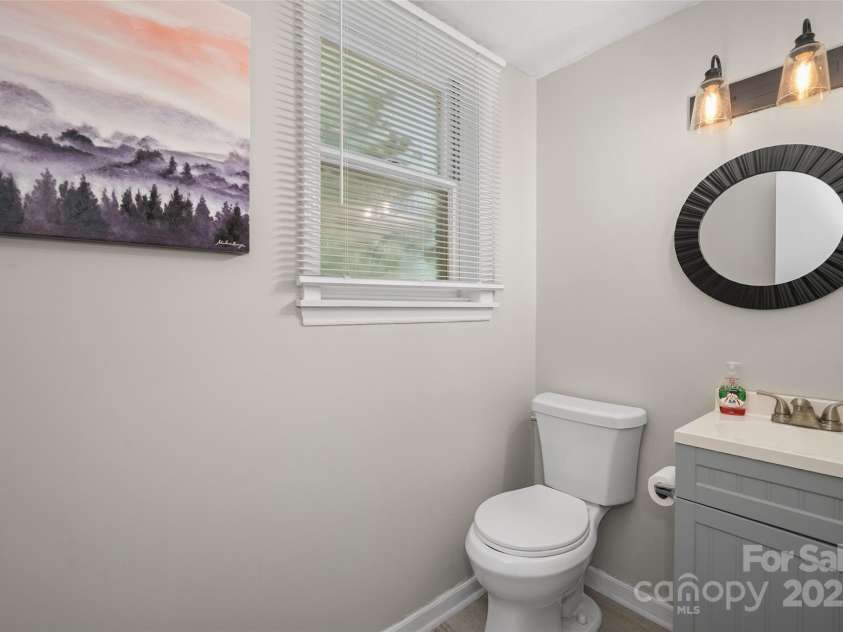 155 Timberlane Drive, Etowah, NC 28729.  MLS# CAR4290050, YatesRealty ID 33313. 1/2 bath lower level