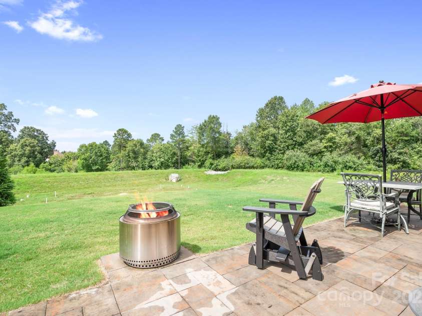 1885 Lotus Lane, Denver, NC 28037.  MLS# CAR4290620, YatesRealty ID 33314. Premium Lot. No houses in the backyard, enjoy all the wildlife that comes to visit daily .