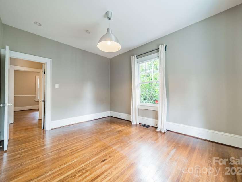 2342 7th Street, Charlotte, NC 28204.  MLS# CAR4284230, YatesRealty ID 33315. 