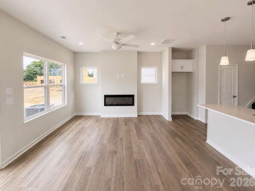 3630 Teslow Drive, Charlotte, NC 28215.  MLS# CAR4386788, YatesRealty ID 33316. 