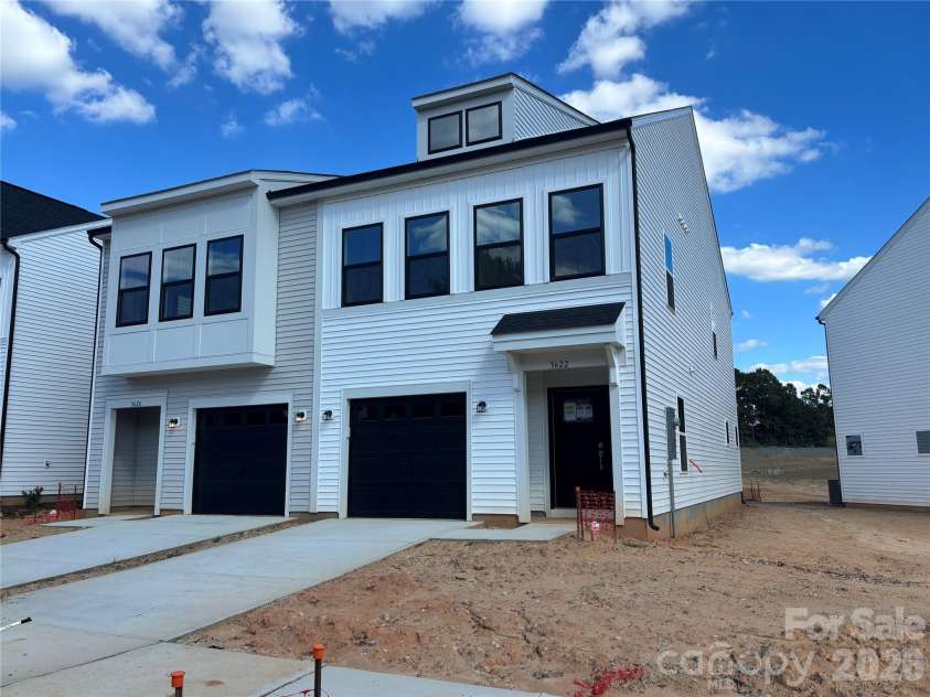 3622 Teslow Drive, Charlotte, NC 28215.  MLS# CAR4388110, YatesRealty ID 33317. 