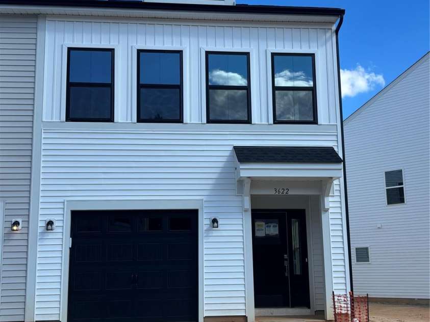 3622 Teslow Drive, Charlotte, NC 28215.  MLS# CAR4388110, YatesRealty ID 33317. 