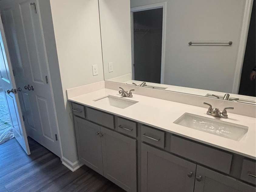 3622 Teslow Drive, Charlotte, NC 28215.  MLS# CAR4388110, YatesRealty ID 33317. 
