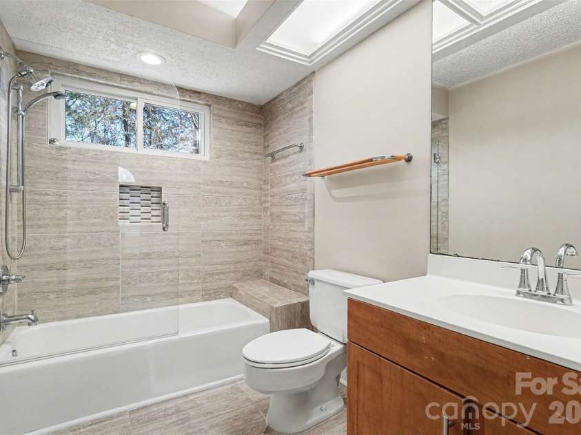 14115 Canvasback Drive, Charlotte, NC 28273.  MLS# CAR4337822, YatesRealty ID 33318. Spare Bedroom 