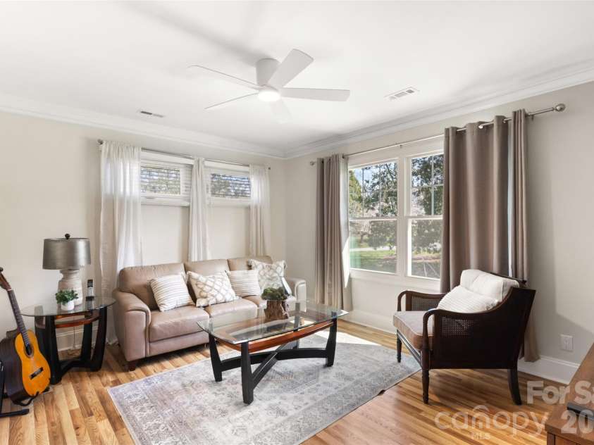 265 Anthony Circle, Charlotte, NC 28211.  MLS# CAR4355827, YatesRealty ID 33319. Comfortable Den for Everyday Living