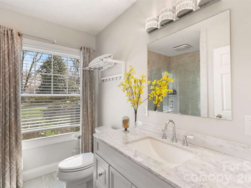 265 Anthony Circle, Charlotte, NC 28211.  MLS# CAR4355827, YatesRealty ID 33319. New