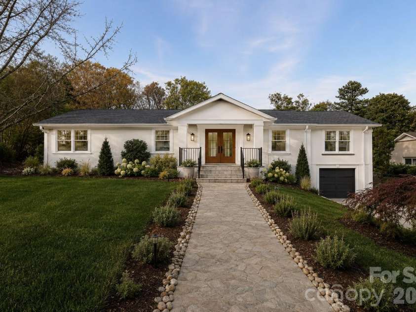 265 Anthony Circle, Charlotte, NC 28211.  MLS# CAR4355827, YatesRealty ID 33319. Virtually updated. Everything else is done.
