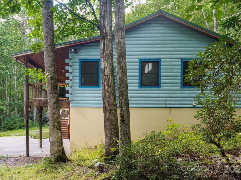 4035 Bald Creek Road, Clyde, NC 28721.  MLS# CAR4290414, YatesRealty ID 33320. 