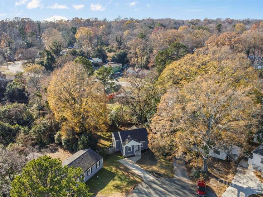1522 Princess Place, Charlotte, NC 28208.  MLS# CAR4294296, YatesRealty ID 33321. 