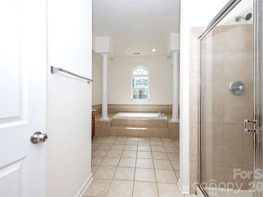 1957 Faison Avenue, Fort Mill, SC 29708.  MLS# CAR4365581, YatesRealty ID 33321. Primary Bath