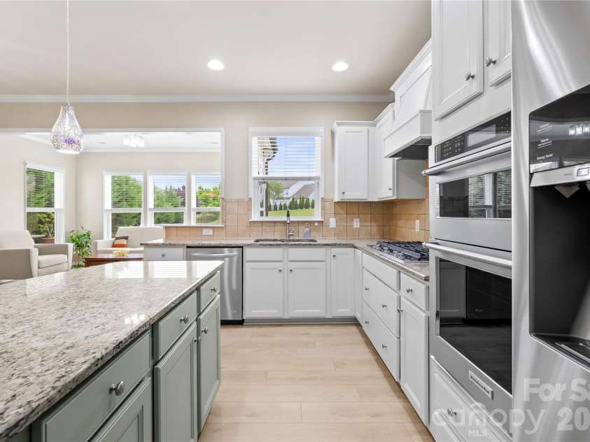 1084 Crescent Moon Drive, Fort Mill, SC 29715.  MLS# CAR4371724, YatesRealty ID 33323. 