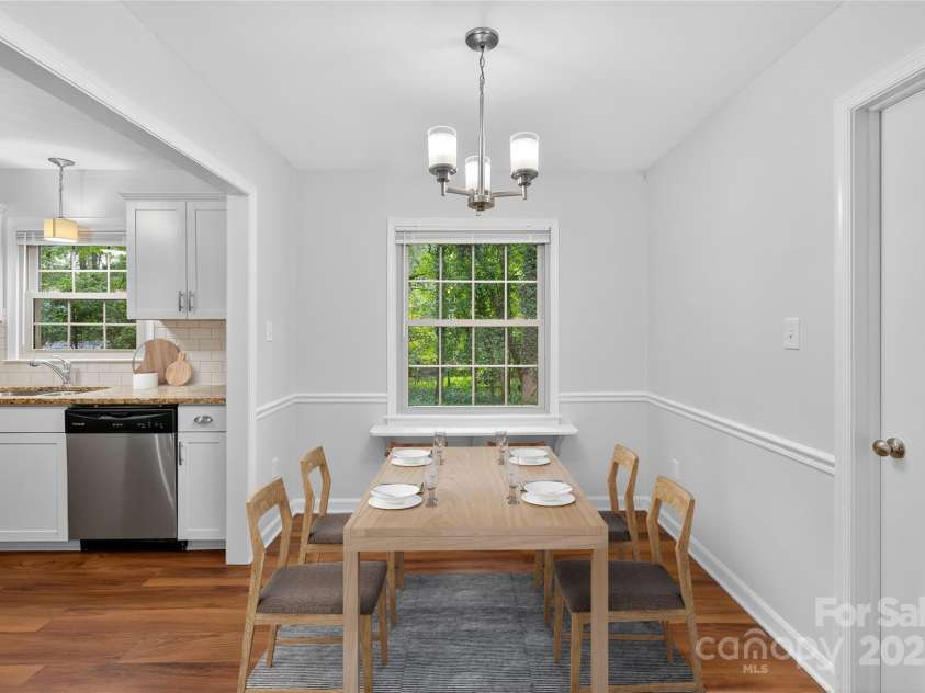 2736 Lawton Bluff Road, Charlotte, NC 28226.  MLS# CAR4290884, YatesRealty ID 33323. 