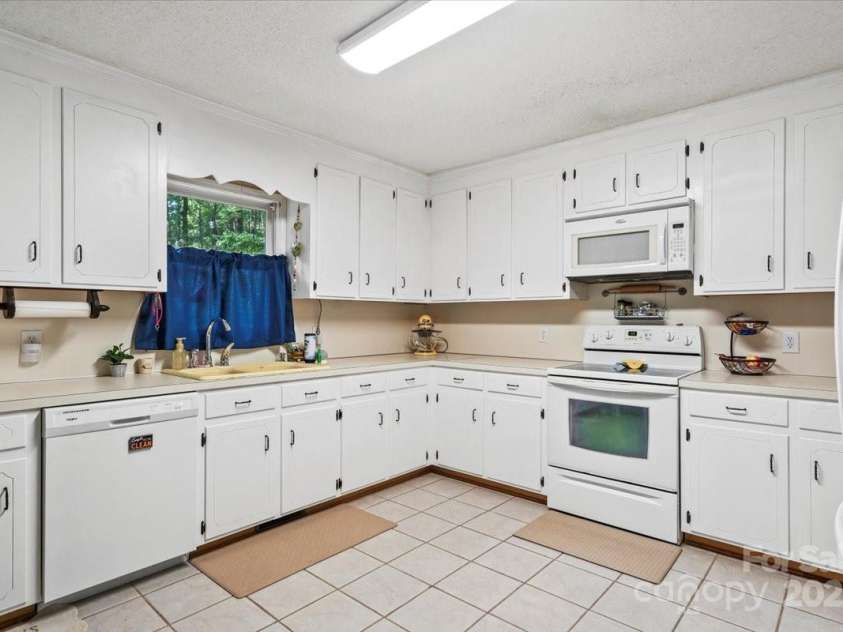 1730 Charlotte Highway, York, SC 29745.  MLS# CAR4293849, YatesRealty ID 33324. 