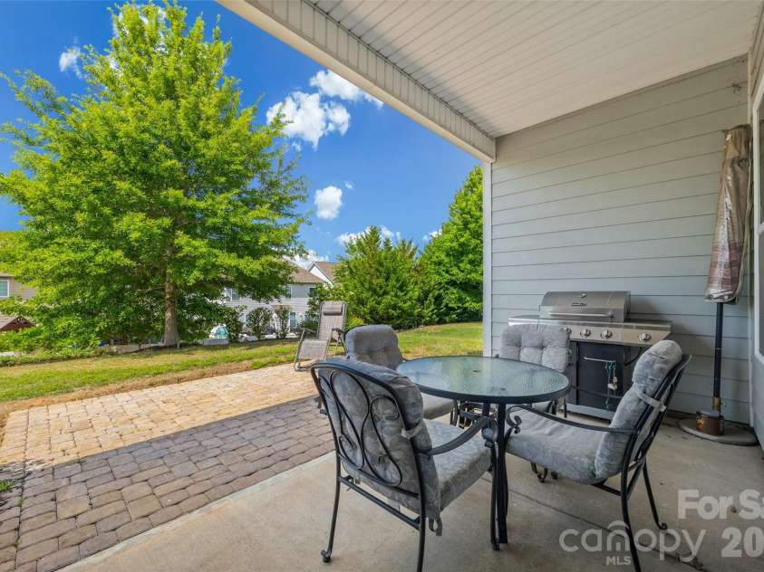 7040 Chrysanthemum Road, Lancaster, SC 29720.  MLS# CAR4378875, YatesRealty ID 33324. 
