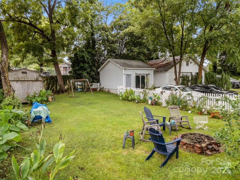 515 Council Street, Salisbury, NC 28144.  MLS# CAR4293279, YatesRealty ID 33325. 