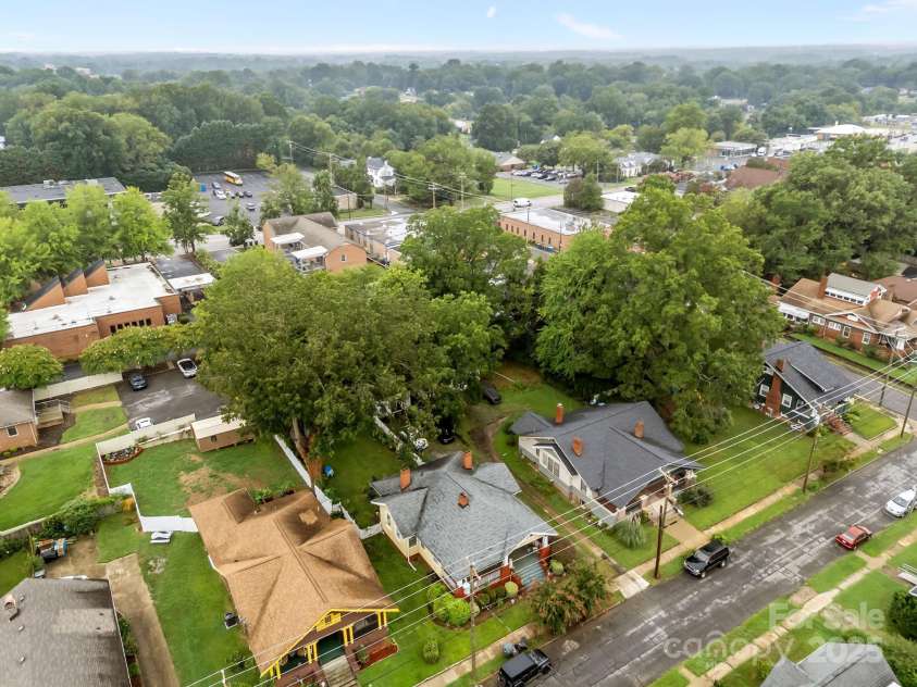 515 Council Street, Salisbury, NC 28144.  MLS# CAR4293279, YatesRealty ID 33325. 