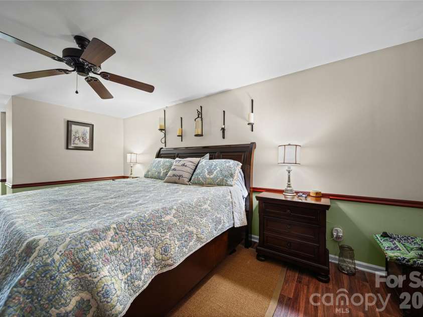 7131 Wannamaker Lane, Charlotte, NC 28226.  MLS# CAR4379505, YatesRealty ID 33325. 
