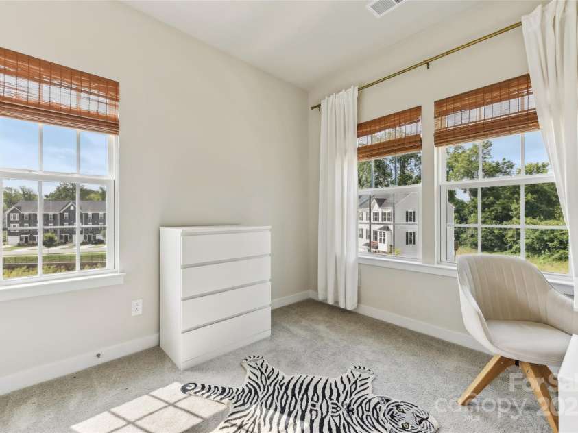 3222 Beeler Lane, Charlotte, NC 28208.  MLS# CAR4294344, YatesRealty ID 33328. 