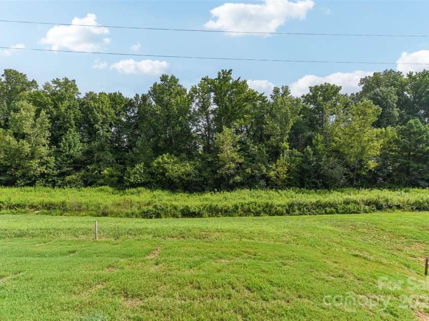 3222 Beeler Lane, Charlotte, NC 28208.  MLS# CAR4294344, YatesRealty ID 33328. 