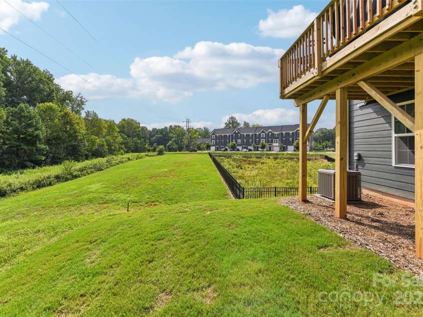 3222 Beeler Lane, Charlotte, NC 28208.  MLS# CAR4294344, YatesRealty ID 33328. 