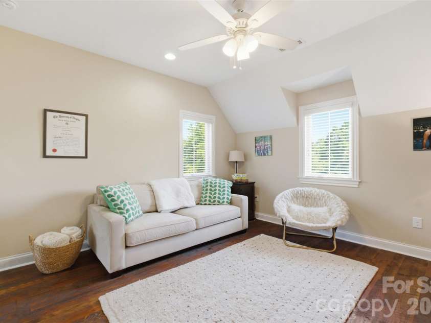 425 Bridlepath Trail, Davidson, NC 28036.  MLS# CAR4384484, YatesRealty ID 33328. 2nd Level Loft