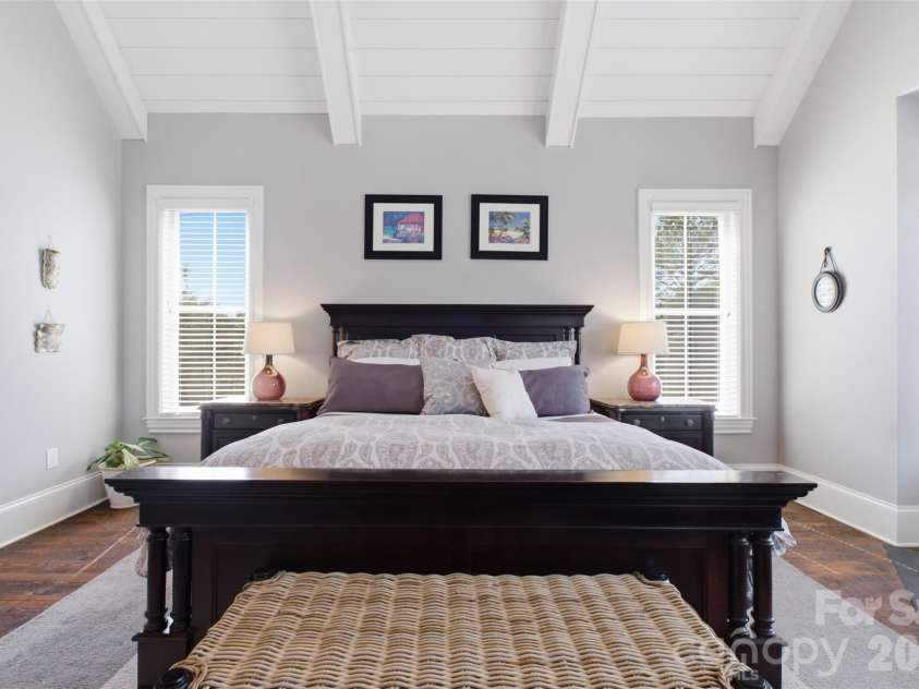 425 Bridlepath Trail, Davidson, NC 28036.  MLS# CAR4384484, YatesRealty ID 33328. Master Bedroom