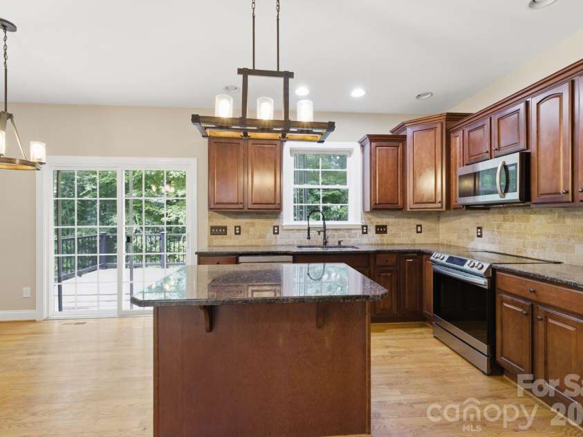 190 Meadow Glen Drive, Troutman, NC 28166.  MLS# CAR4385306, YatesRealty ID 33329. 