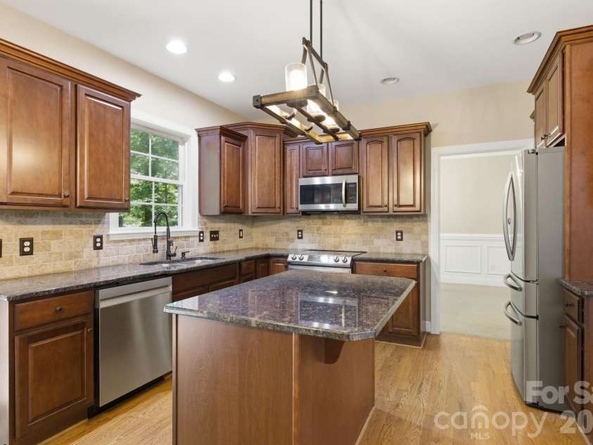 190 Meadow Glen Drive, Troutman, NC 28166.  MLS# CAR4385306, YatesRealty ID 33329. 
