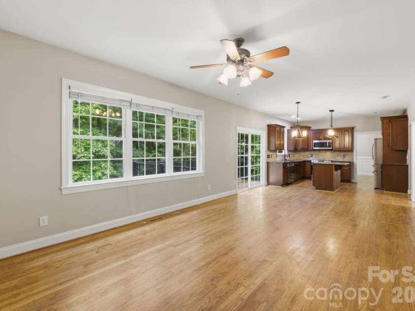 190 Meadow Glen Drive, Troutman, NC 28166.  MLS# CAR4385306, YatesRealty ID 33329. 