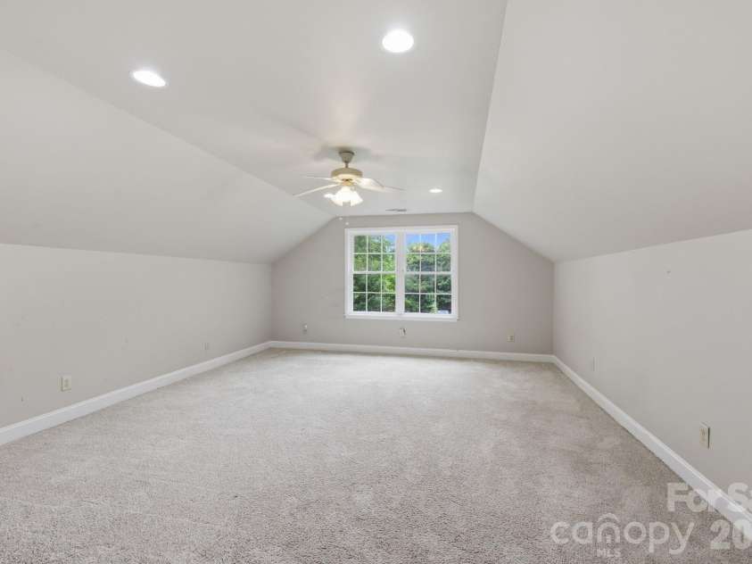 190 Meadow Glen Drive, Troutman, NC 28166.  MLS# CAR4385306, YatesRealty ID 33329. 