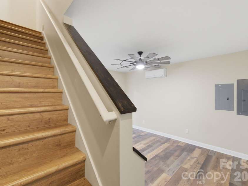 190 Meadow Glen Drive, Troutman, NC 28166.  MLS# CAR4385306, YatesRealty ID 33329. 