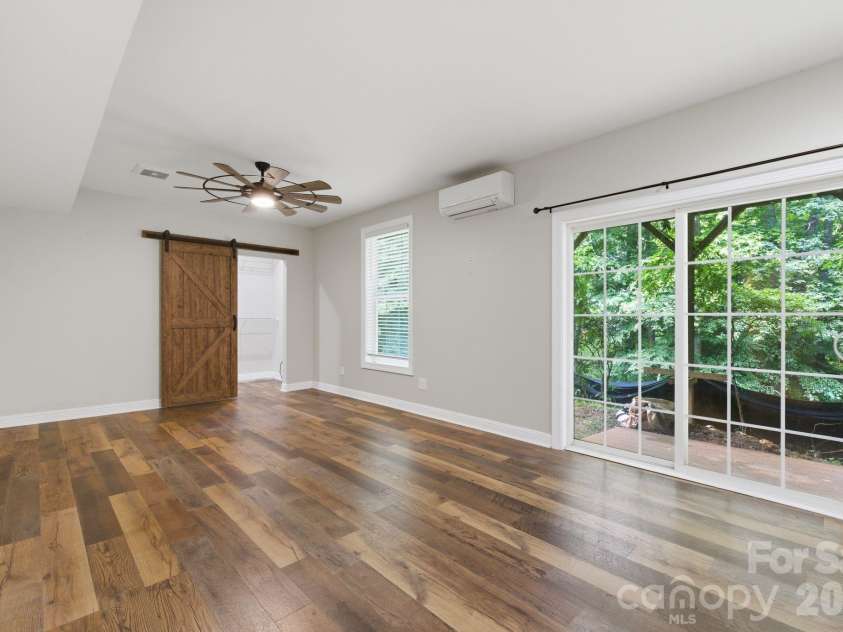 190 Meadow Glen Drive, Troutman, NC 28166.  MLS# CAR4385306, YatesRealty ID 33329. 