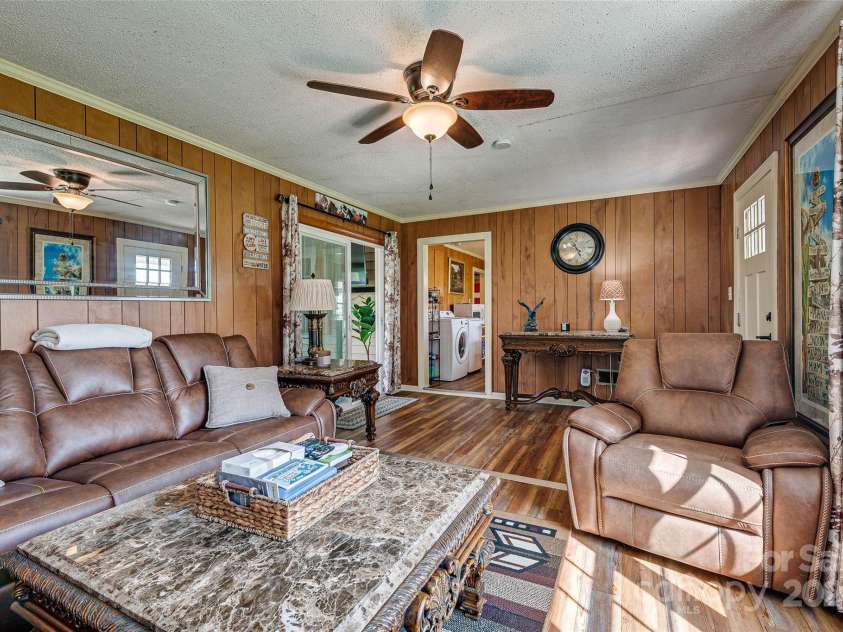 148 Hudson Lane, Statesville, NC 28625.  MLS# CAR4171535, YatesRealty ID 3333. 