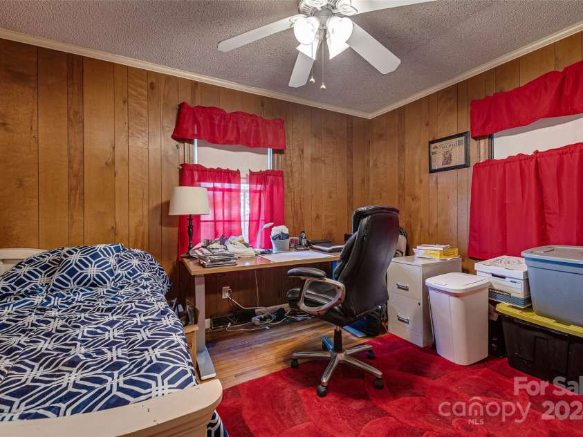 148 Hudson Lane, Statesville, NC 28625.  MLS# CAR4171535, YatesRealty ID 3333. 