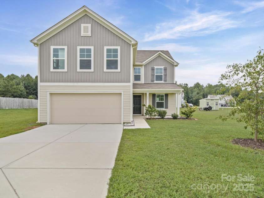 303 Amberly Circle, Pageland, SC 29728.  MLS# CAR4294415, YatesRealty ID 33330. 