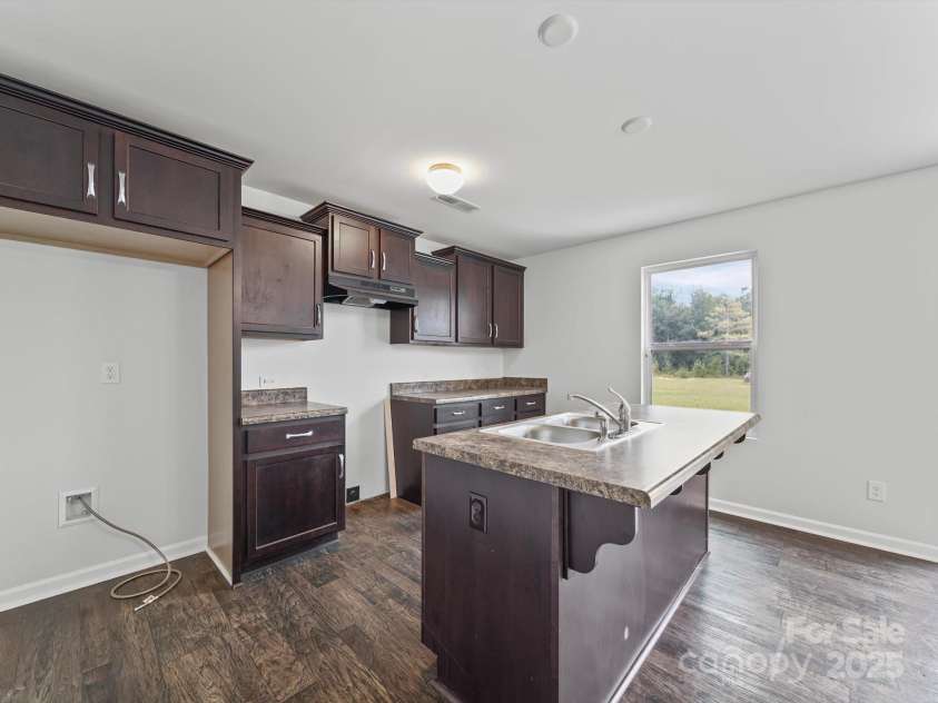 303 Amberly Circle, Pageland, SC 29728.  MLS# CAR4294415, YatesRealty ID 33330. 